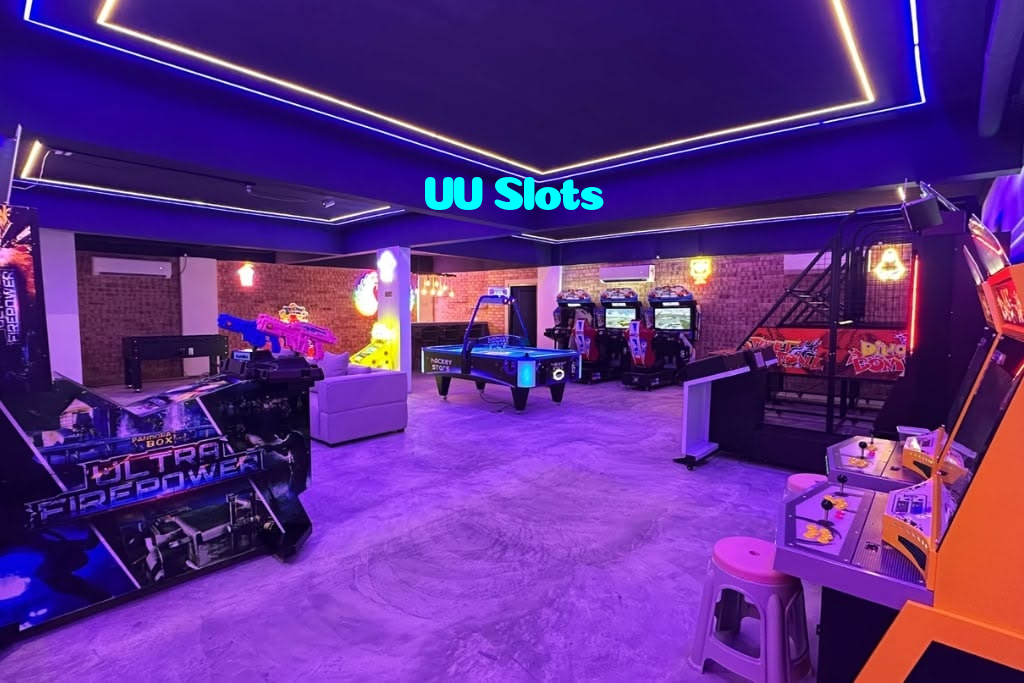 UU Slots casino presented on mobile device in Pakistan with slots and live games